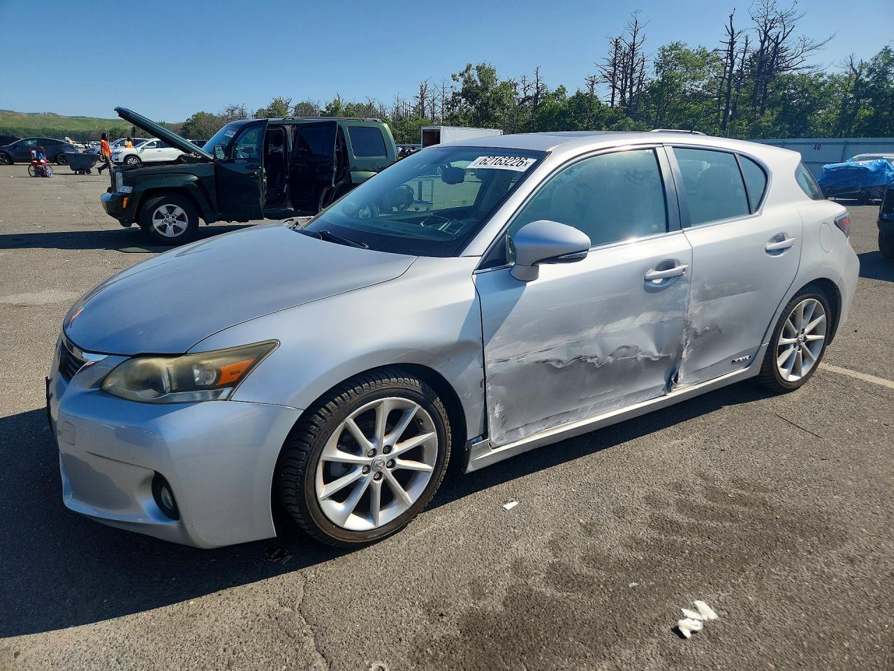 JTHKD5BH6B2020465 · 2011 LEXUS CT