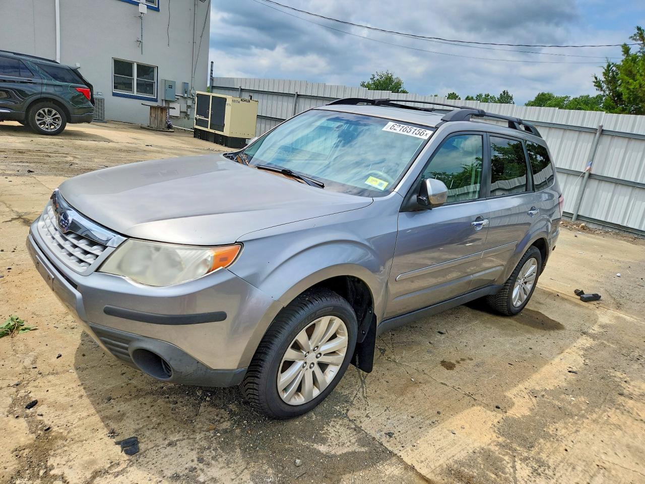 JF2SHBDC6BH763843 · 2011 SUBARU FORESTER