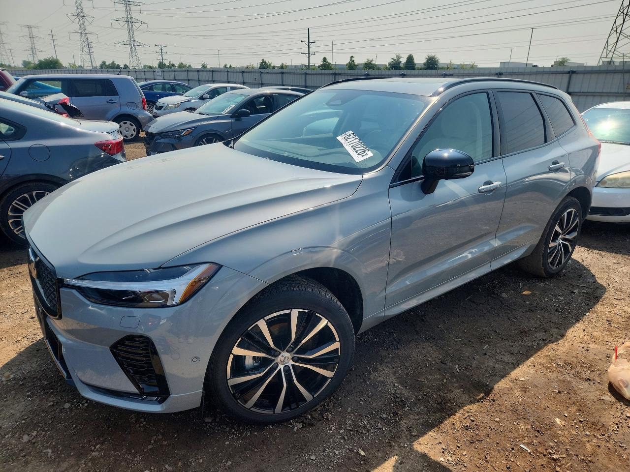 2025 VOLVO XC60