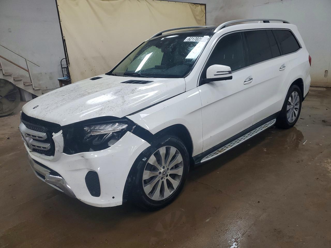 4JGDF6EE6JB120765 · 2018 MERCEDES-BENZ GLS
