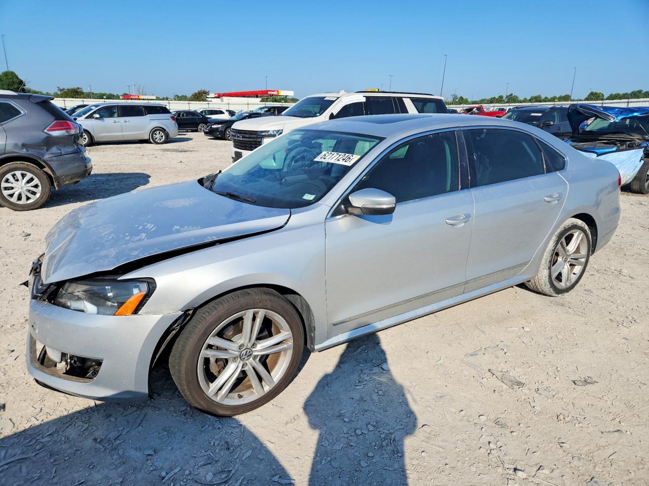 1VWBT7A3XFC039619 · 2015 VOLKSWAGEN PASSAT