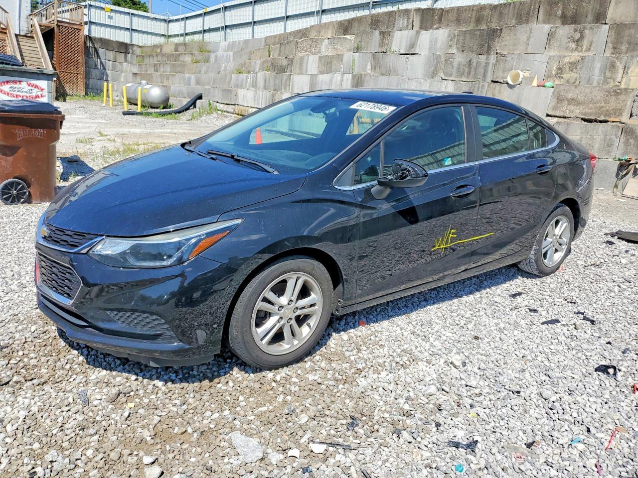 1G1BE5SM9J7218270 · 2018 CHEVROLET CRUZE