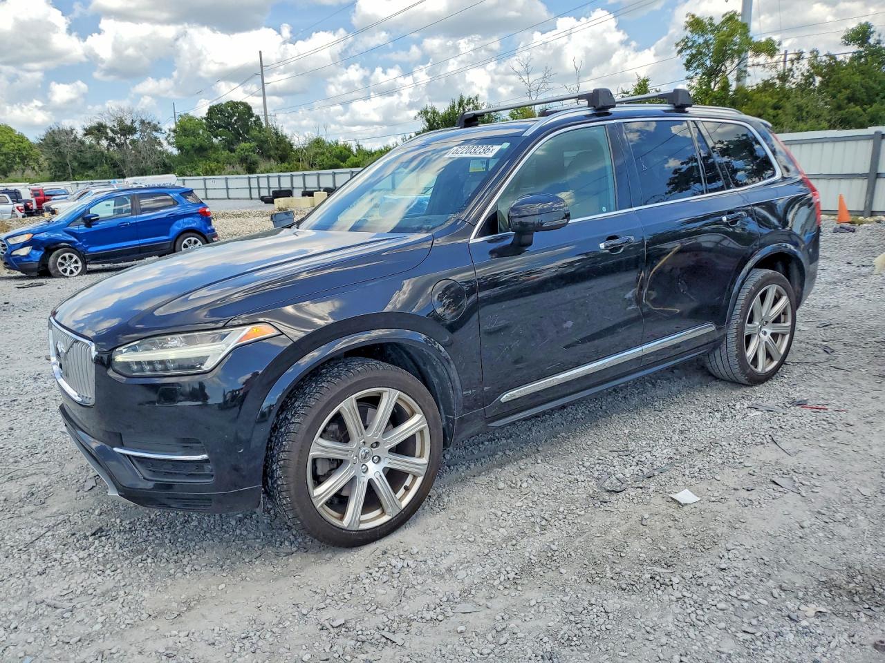 YV4BC0PL4H1114263 · 2017 VOLVO XC90