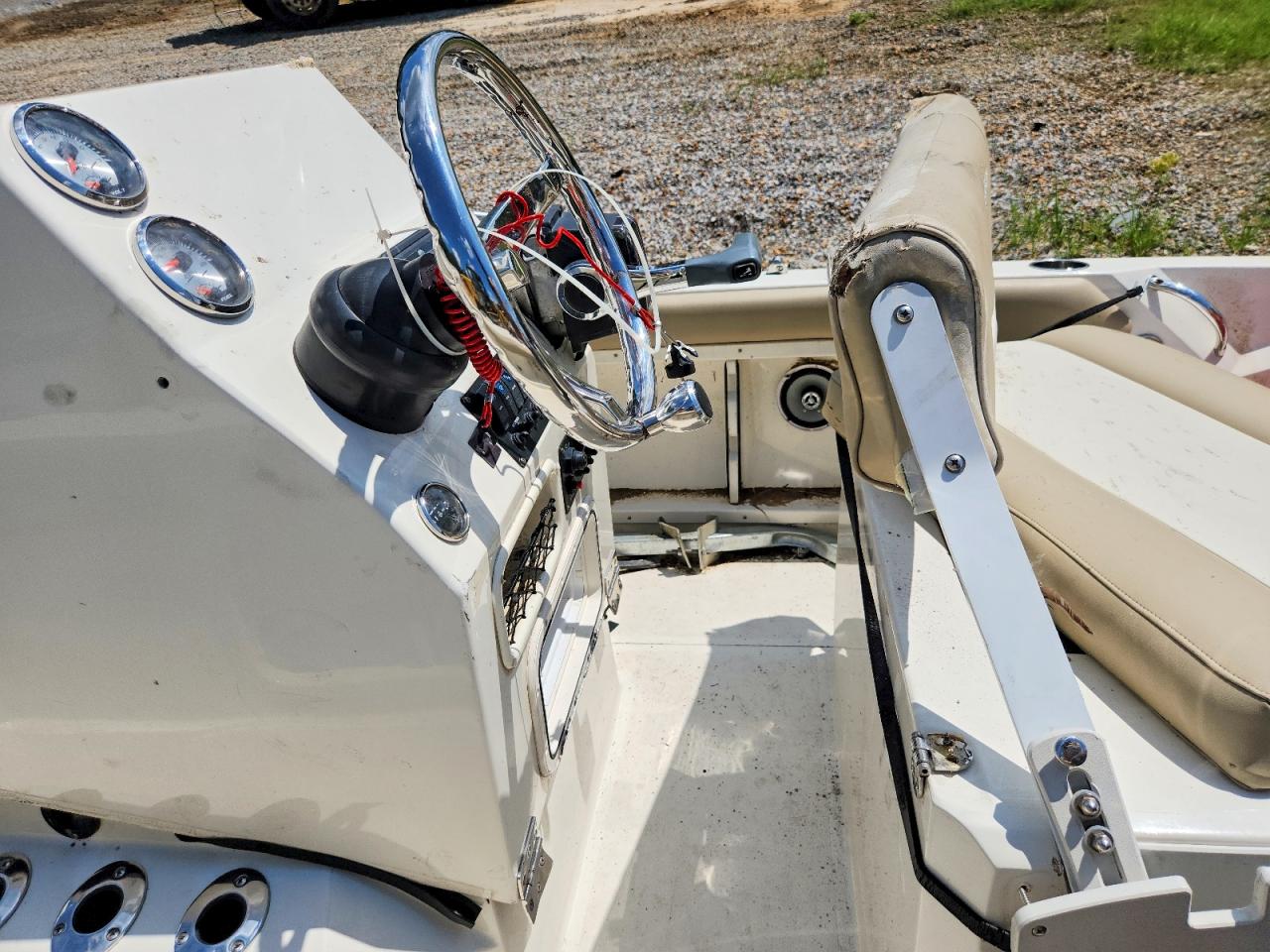 PNYUSE32H617 · 2017 STINGRAY BOATS 186CC · 7/10