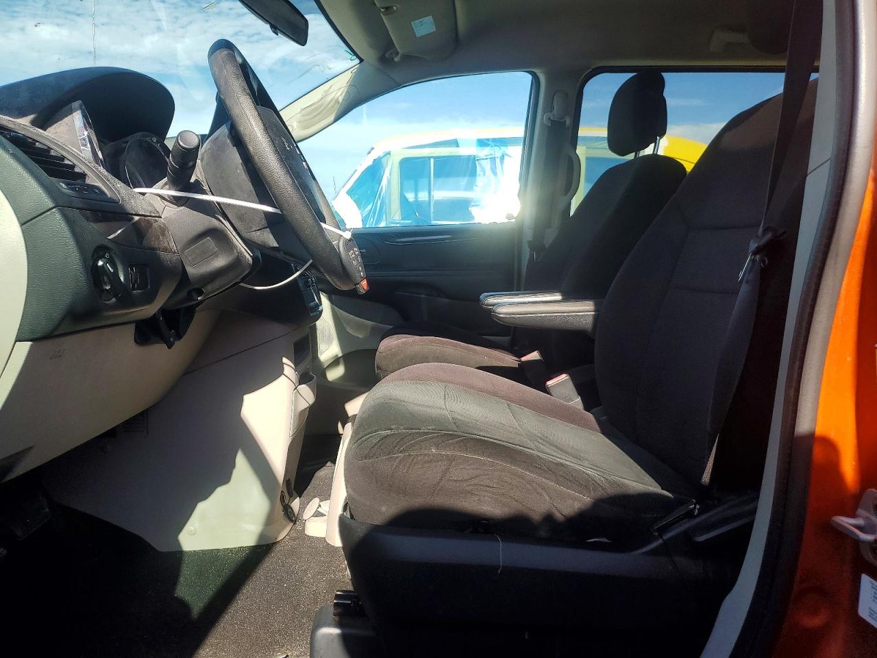 2D4RN4DG1BR697374 · 2011 DODGE GRAND CARAVAN · 7/13