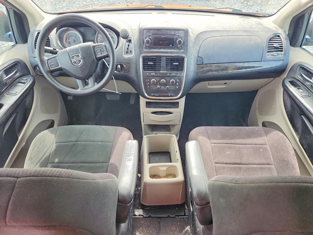 2D4RN4DG1BR697374 · 2011 DODGE GRAND CARAVAN · 8/13