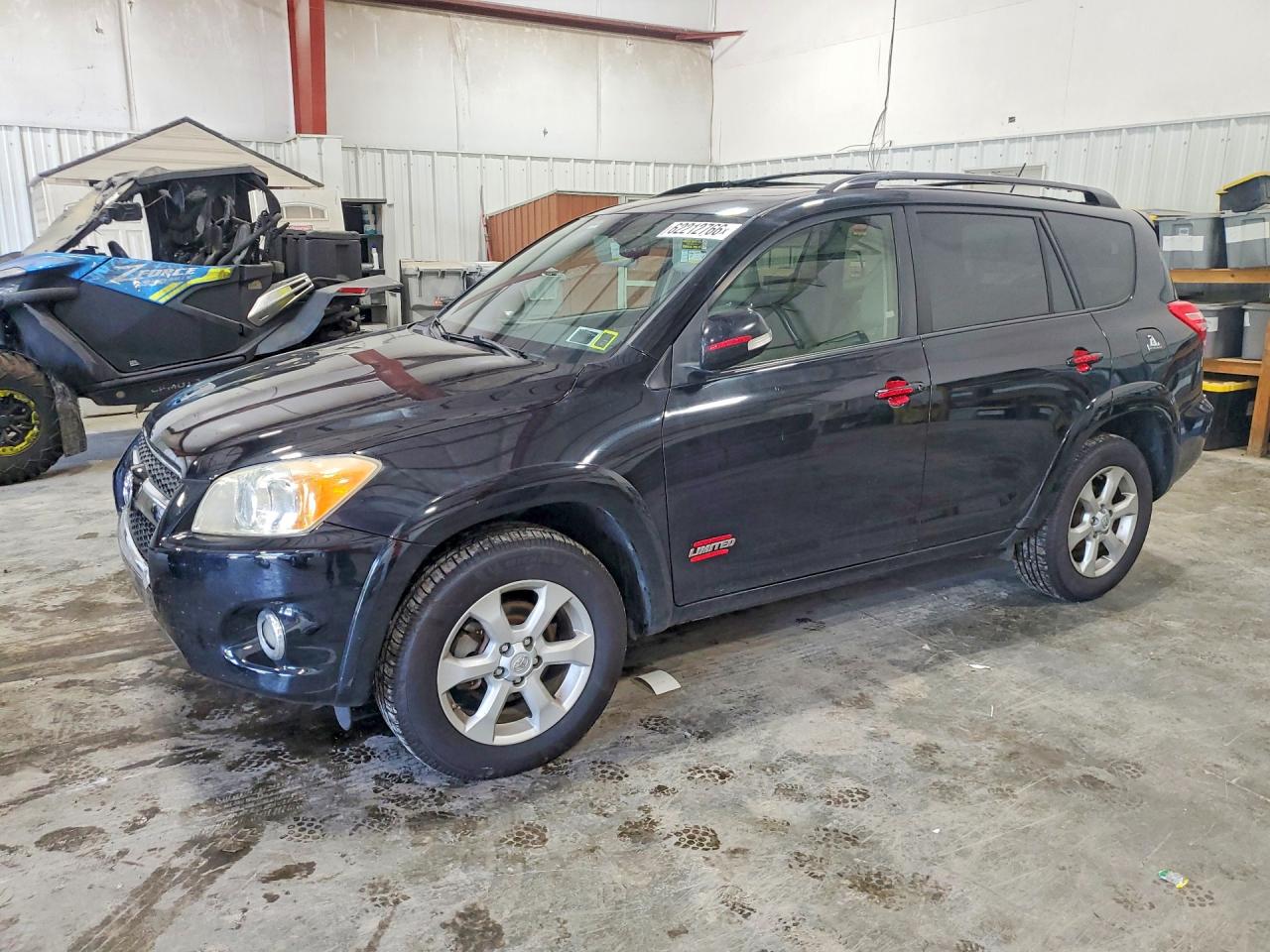 JTMDK4DV6B5101395 · 2011 TOYOTA RAV4
