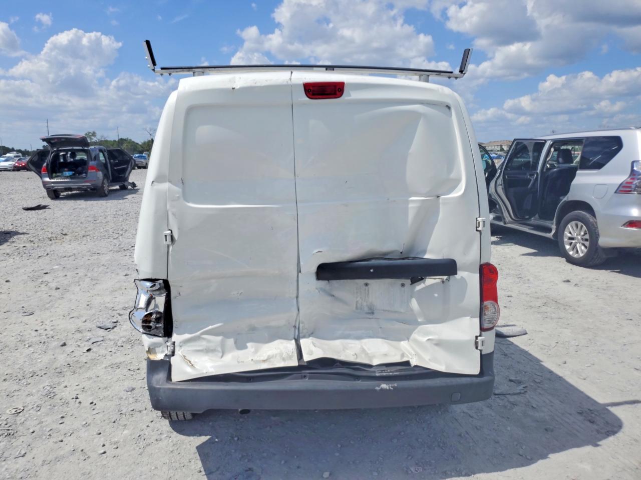 3N6CM0KN2KK695195 · 2019 NISSAN NV200 · 6/14