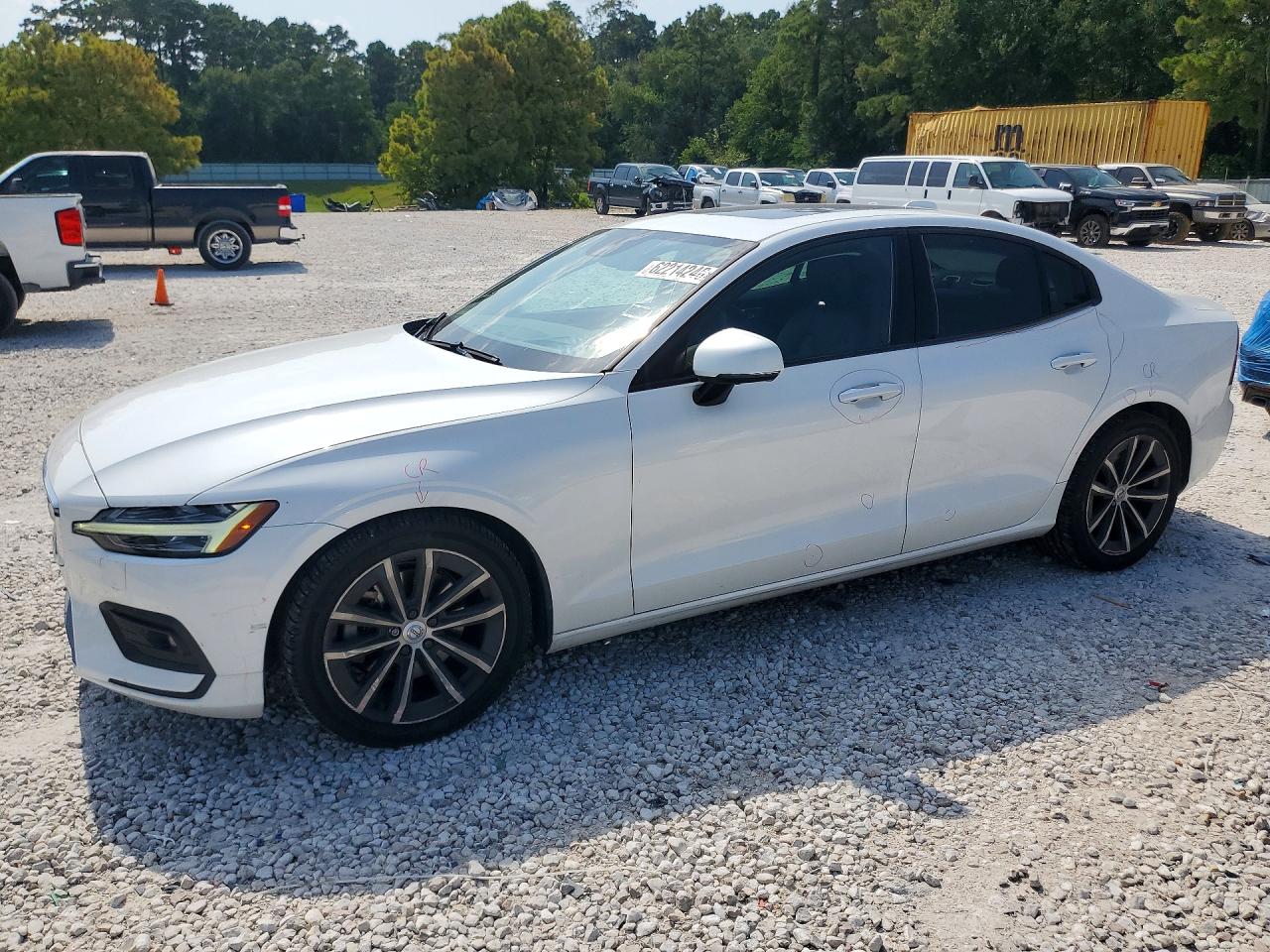 7JR102FK0MG093822 · 2021 VOLVO S60