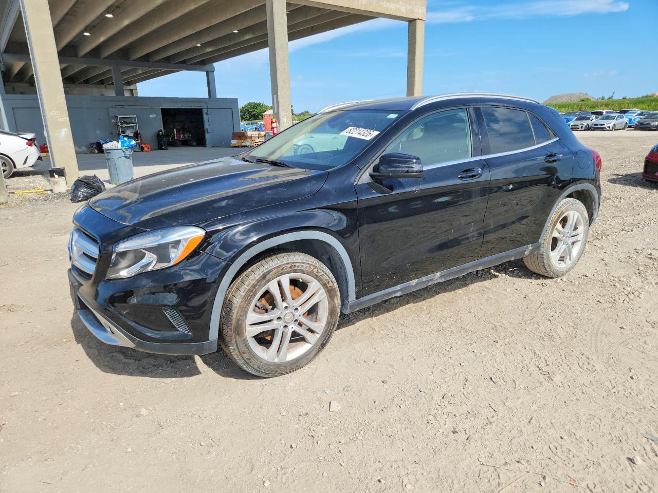 WDCTG4GB0FJ038445 · 2015 MERCEDES-BENZ GLA