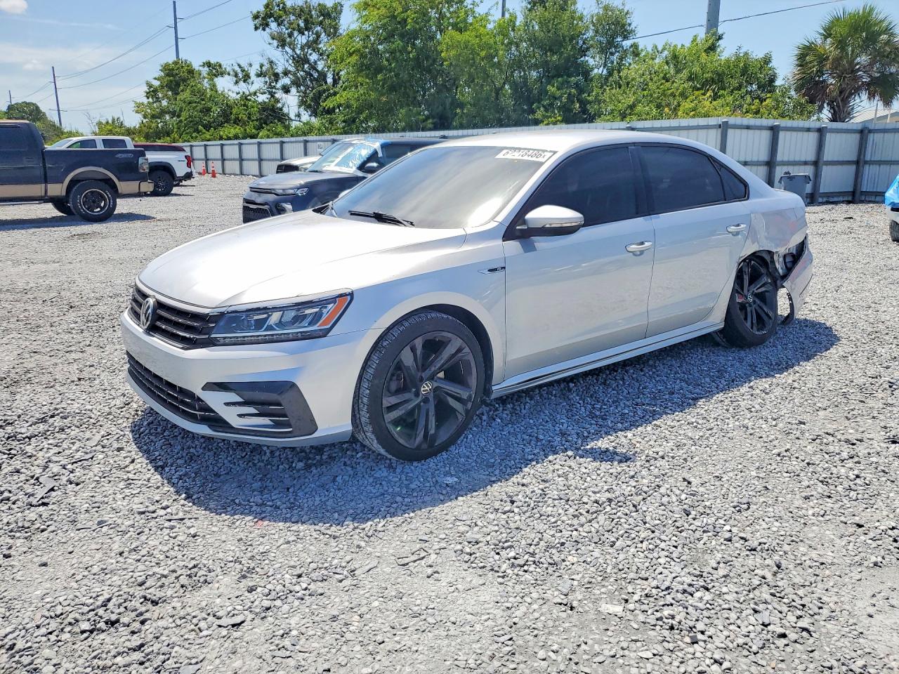 1VWAA7A30JC014366 · 2018 VOLKSWAGEN PASSAT