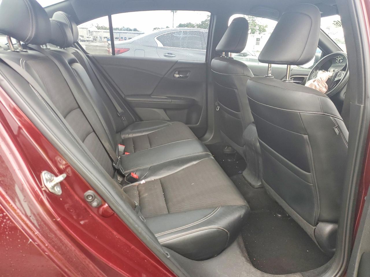 1HGCR2F54GA215923 · 2016 HONDA ACCORD · 10/13