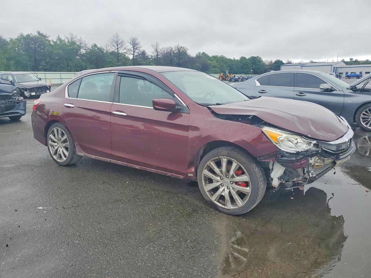 1HGCR2F54GA215923 · 2016 HONDA ACCORD · 4/13