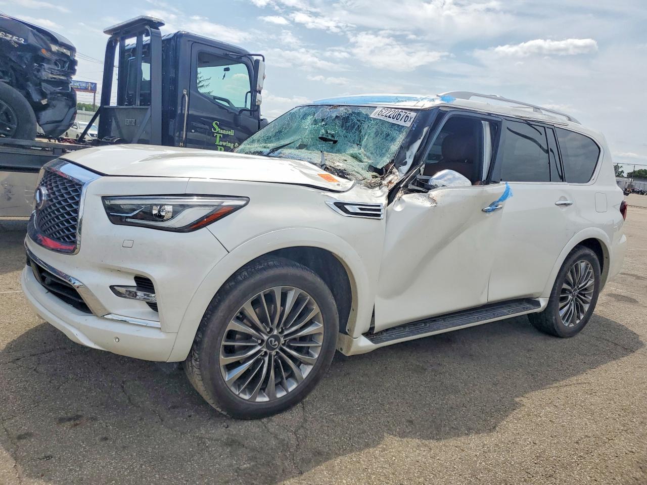 2021 INFINITI QX80