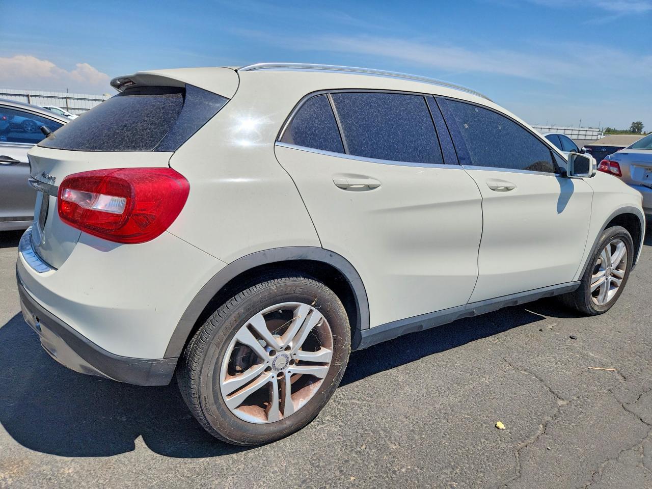 WDCTG4GB5GJ245978 · 2016 MERCEDES-BENZ GLA · 3/12