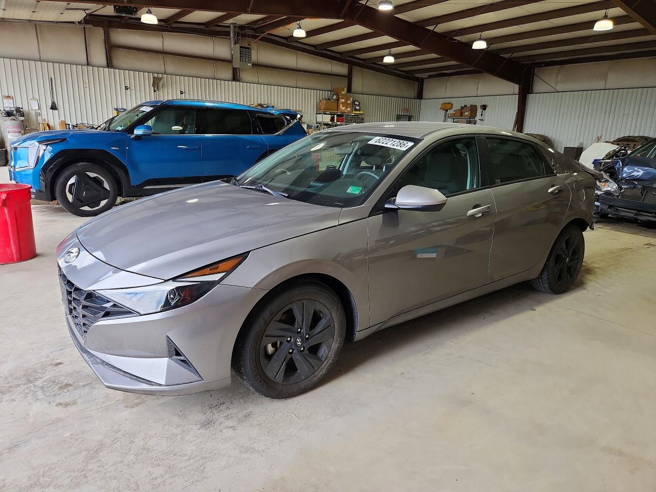 KMHLM4AG5NU328224 · 2022 HYUNDAI ELANTRA
