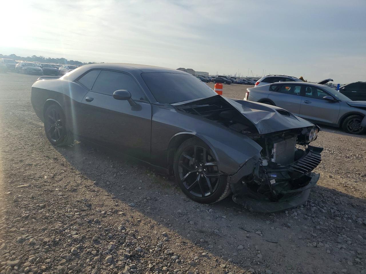 2C3CDZJGXNH215555 · 2022 DODGE CHALLENGER · 4/13