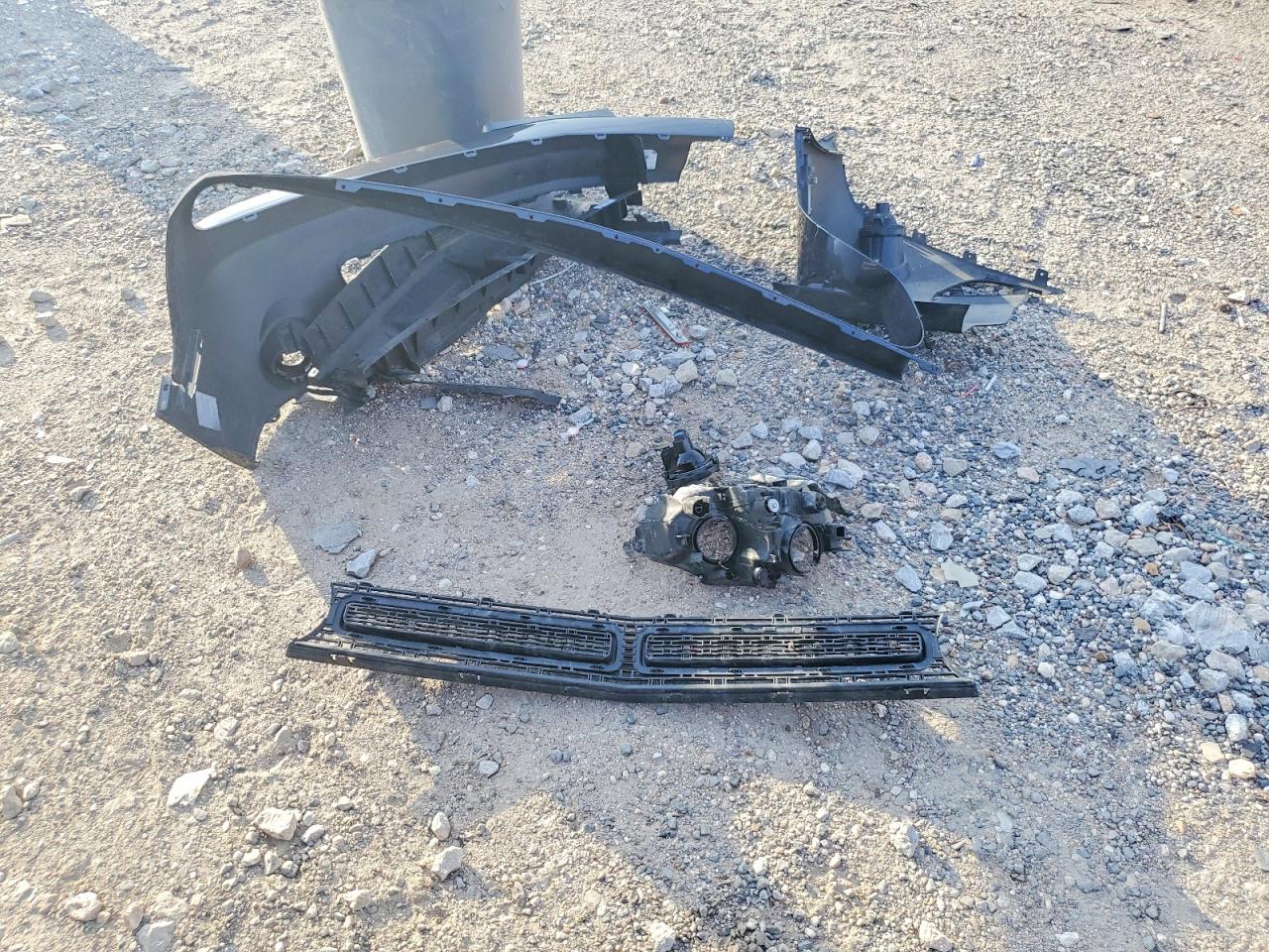 2C3CDZJGXNH215555 · 2022 DODGE CHALLENGER · 12/13