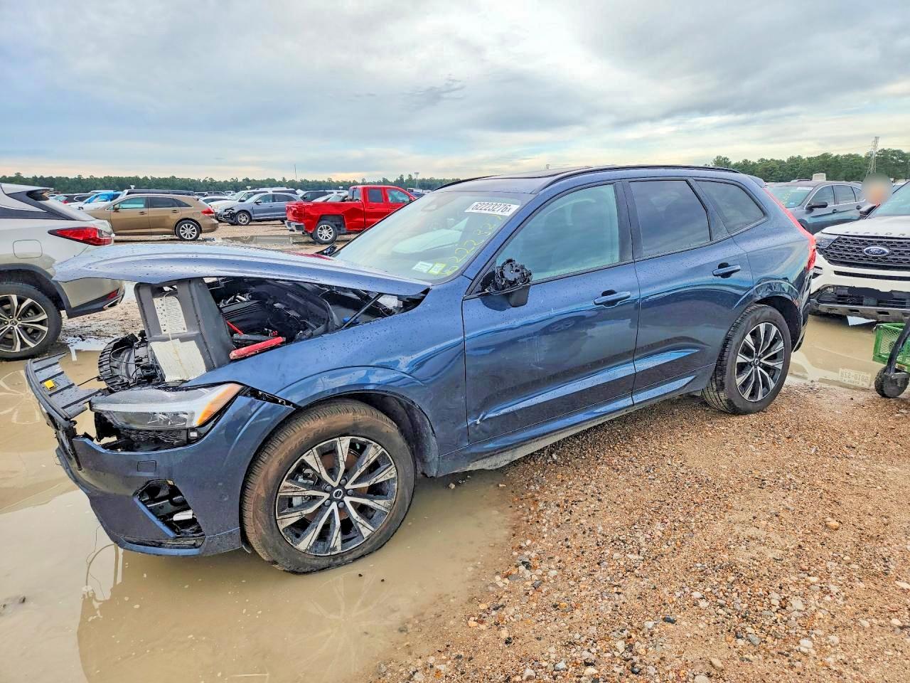 YV4M12RC7S1112019 · 2025 VOLVO XC60