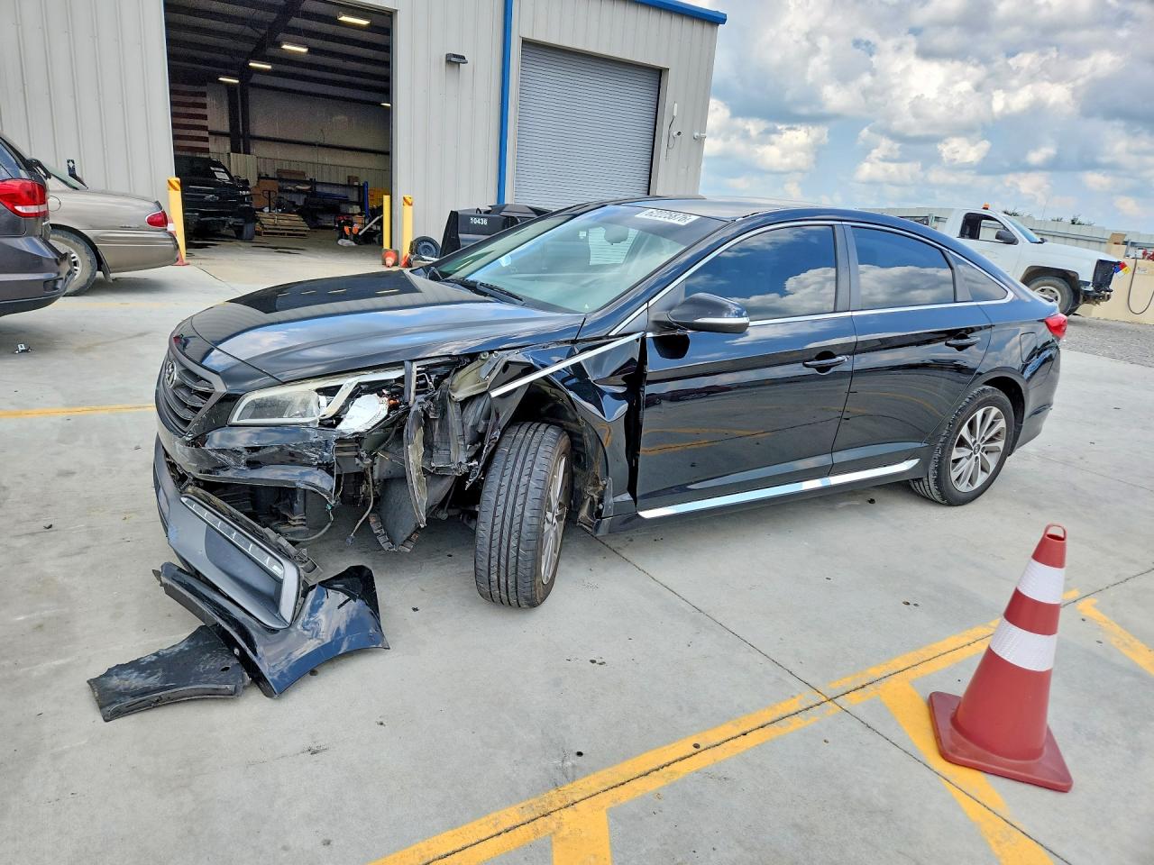 5NPE34AFXFH158879 · 2015 HYUNDAI SONATA