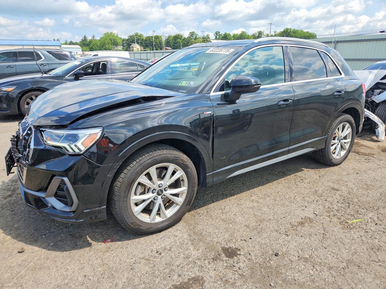 WA1DECF33R1047885 · 2024 AUDI Q3