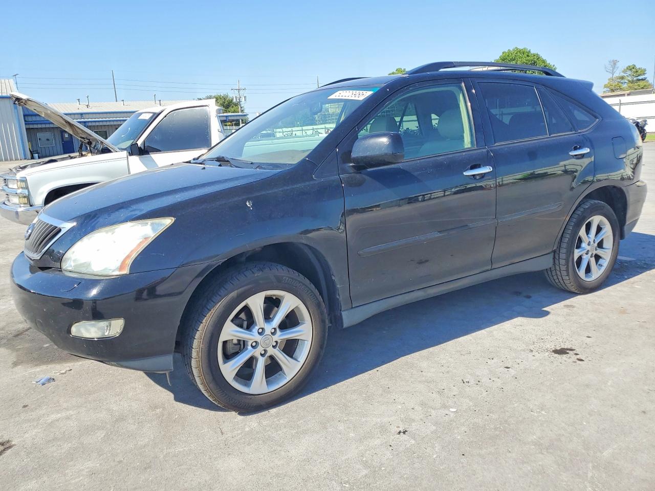 2T2GK31U48C054667 · 2008 LEXUS RX