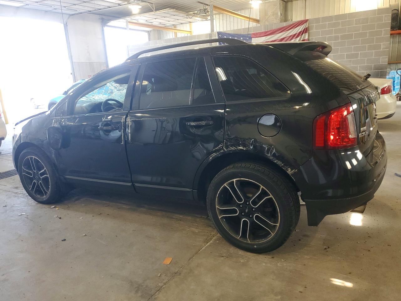 2FMDK3JC6DBB43475 · 2013 FORD EDGE · 2/13