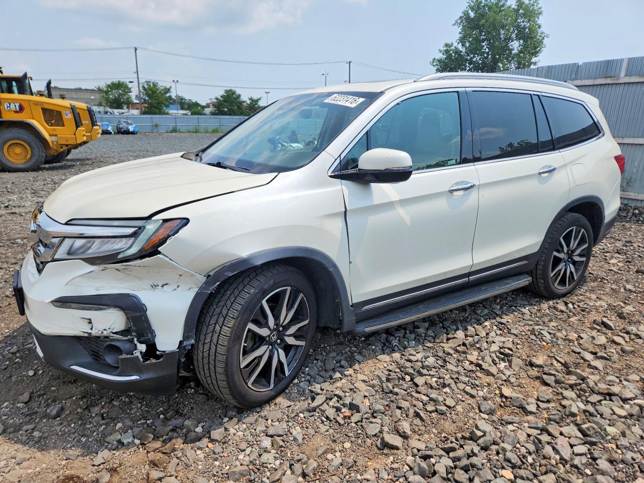 5FNYF6H92KB039944 · 2019 HONDA PILOT