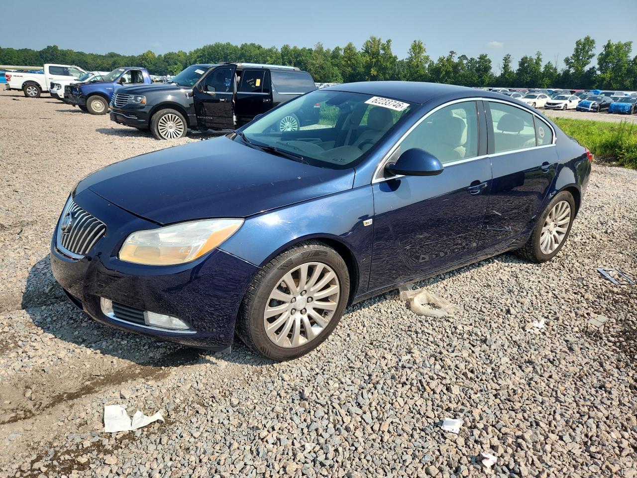 2G4GN5EC1B9180156 · 2011 BUICK REGAL