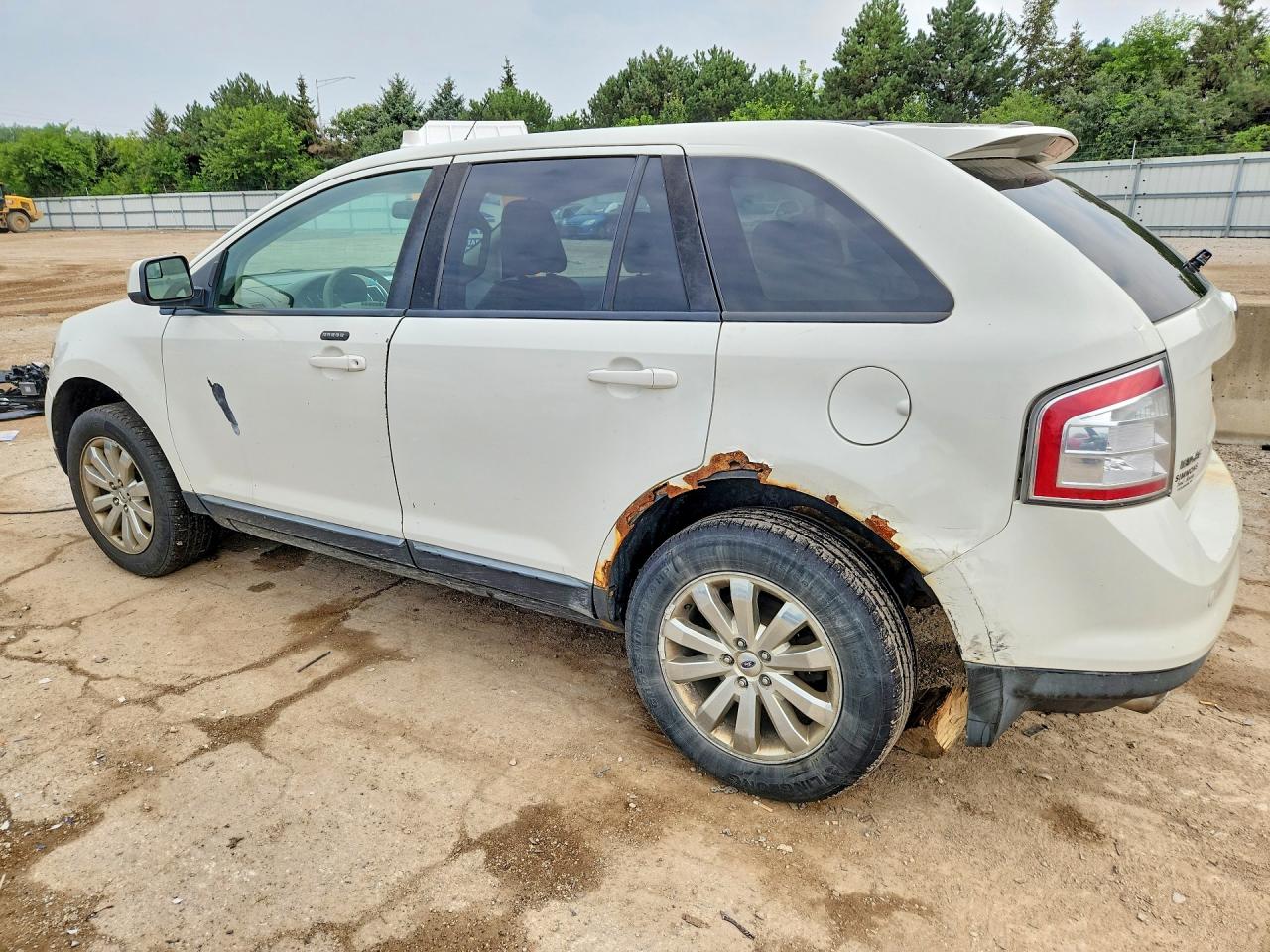 2FMDK4JCXABA76414 · 2010 FORD EDGE · 2/13