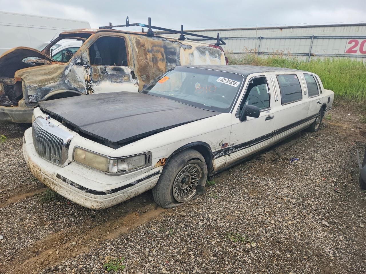 1LNLM81W9SY624754 · 1995 LINCOLN TOWN CAR