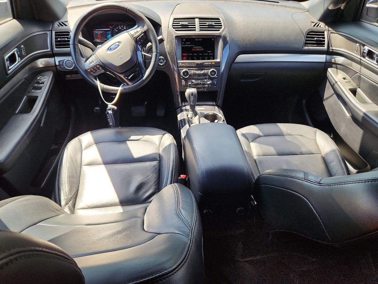 1FM5K8D85JGB46090 · 2018 FORD EXPLORER · 8/13