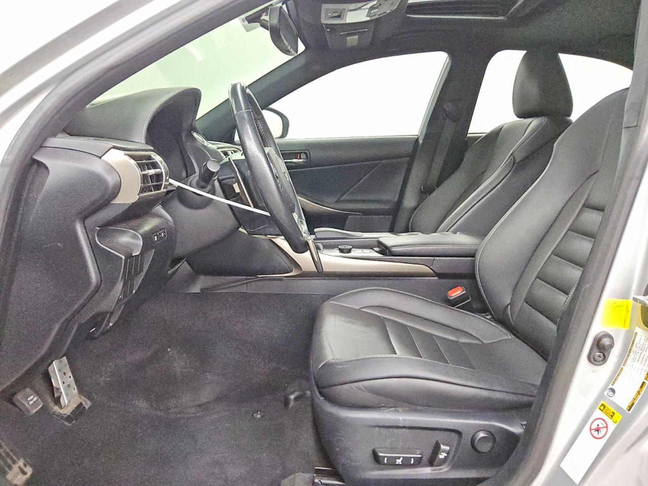 JTHCE1D25F5008833 · 2015 LEXUS IS · 7/12