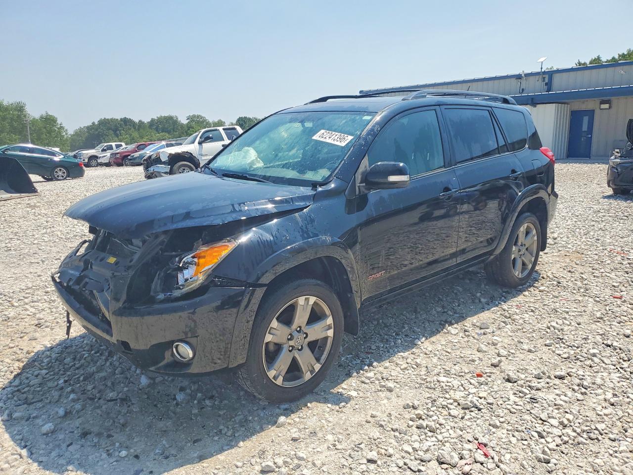 JTMRF4DV2B5047636 · 2011 TOYOTA RAV4