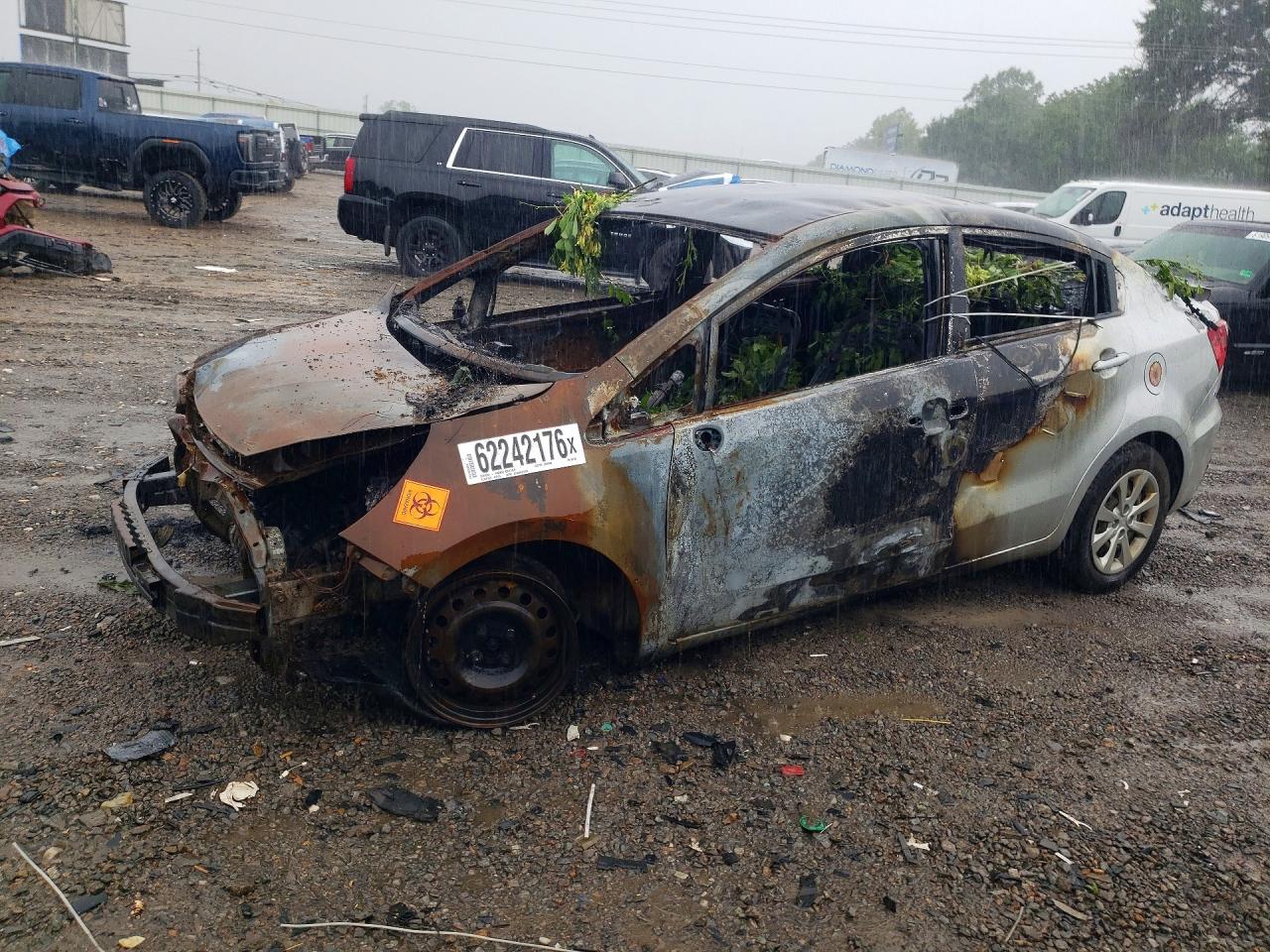 KNADM4A39H6049130 · 2017 KIA RIO