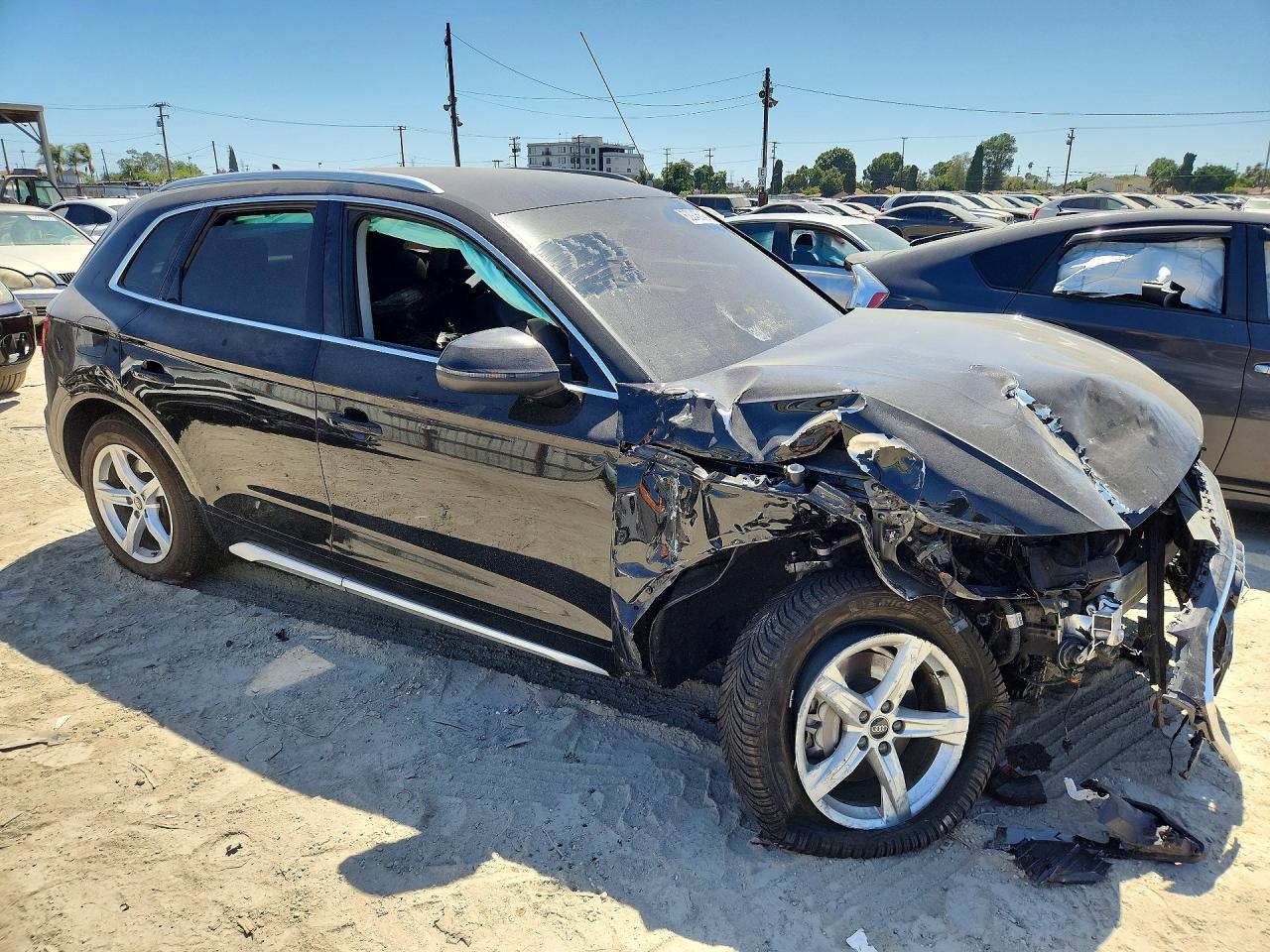 WA1AAAFY7M2010453 · 2021 AUDI Q5 · 4/14