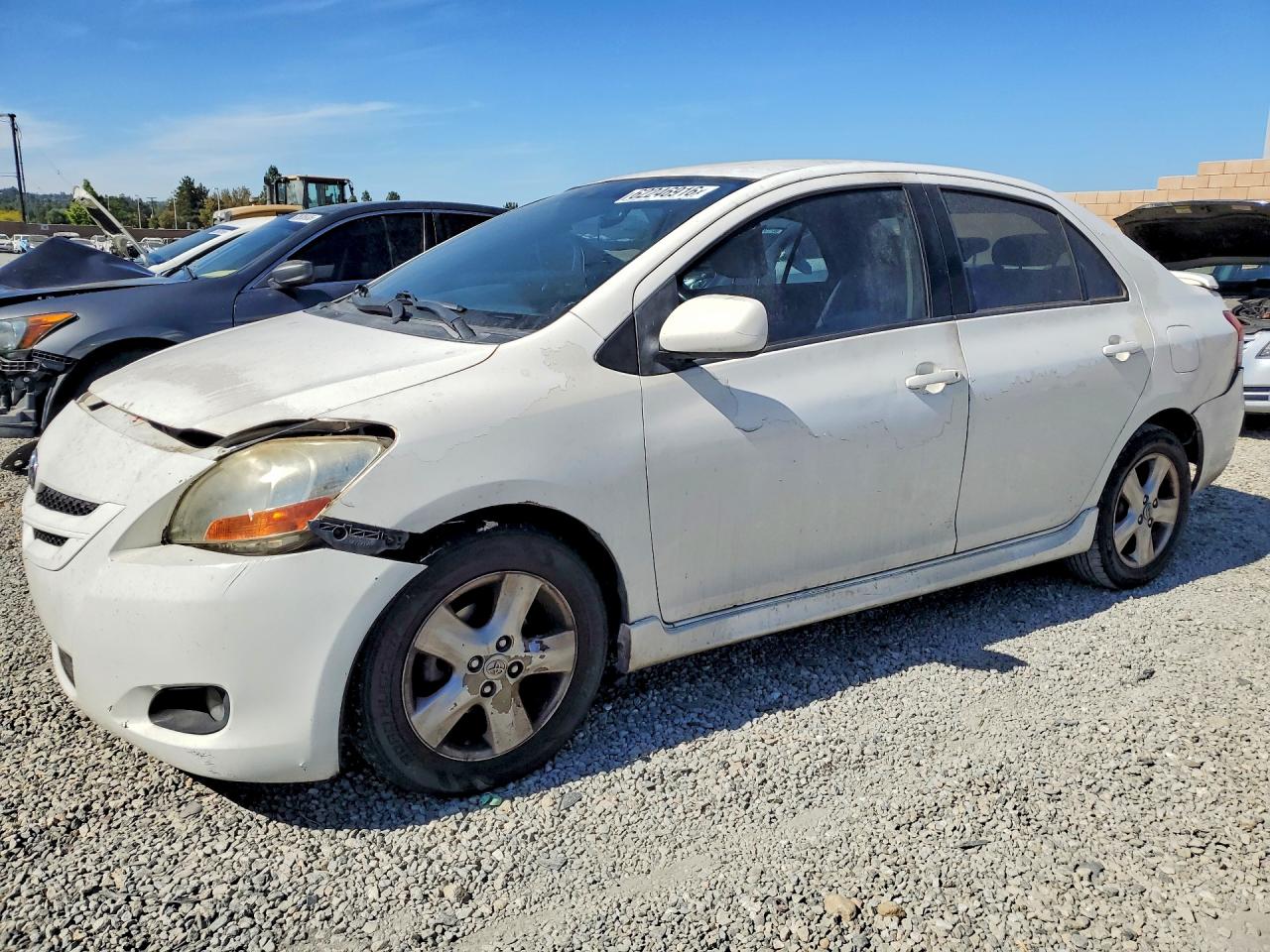 JTDBT903371164667 · 2007 TOYOTA YARIS
