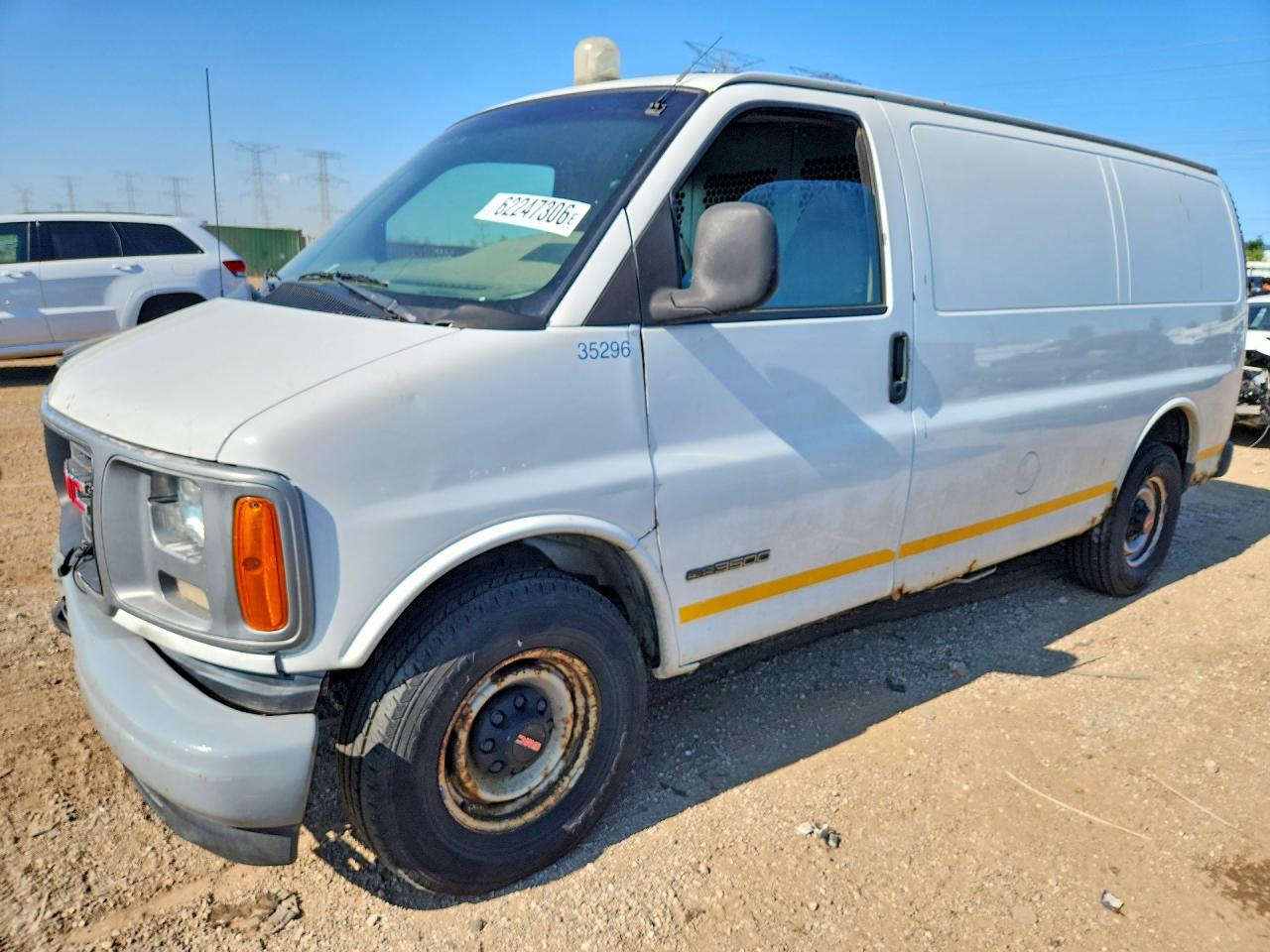 1GTHG35R511165125 · 2001 GMC SAVANA