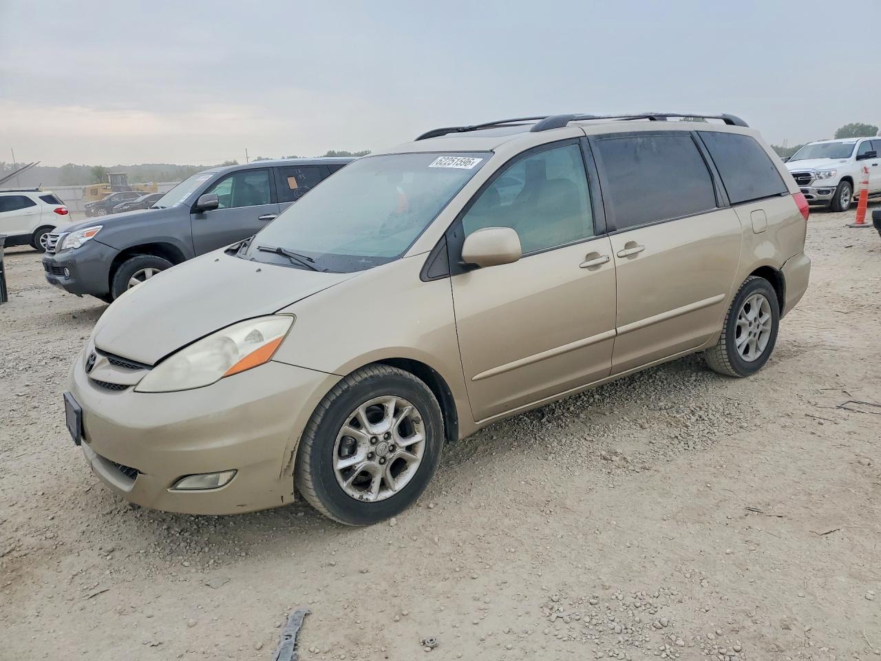 5TDZK22C28S178652 · 2008 TOYOTA SIENNA