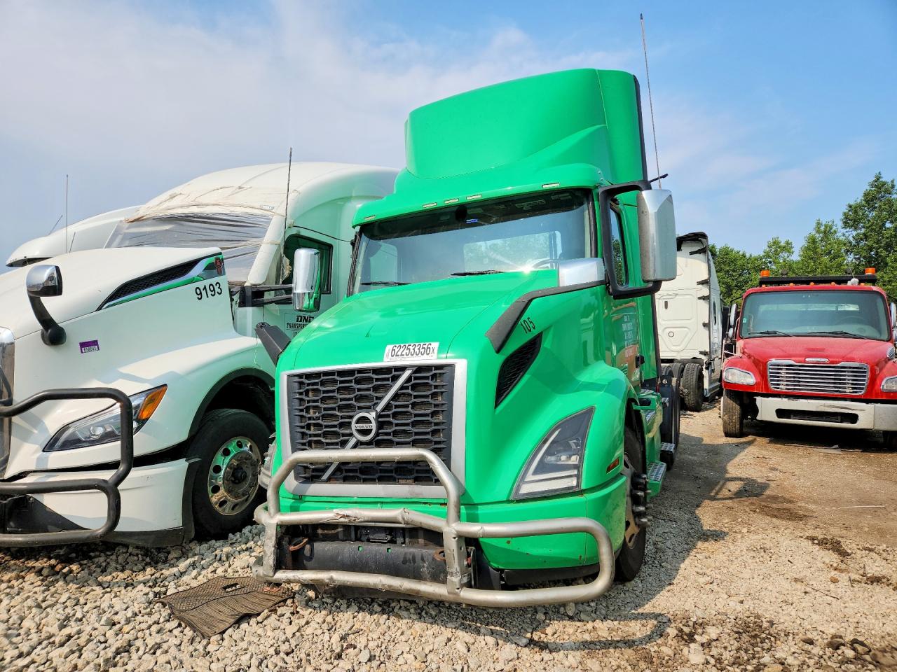 4V4WC9EH6MN288818 · 2021 VOLVO VNR