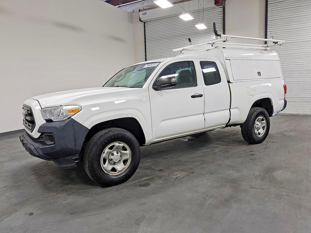2016 TOYOTA TACOMA