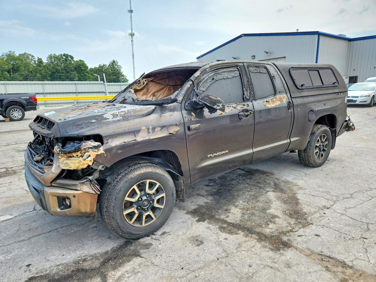5TFBY5F15LX921656 · 2020 TOYOTA TUNDRA