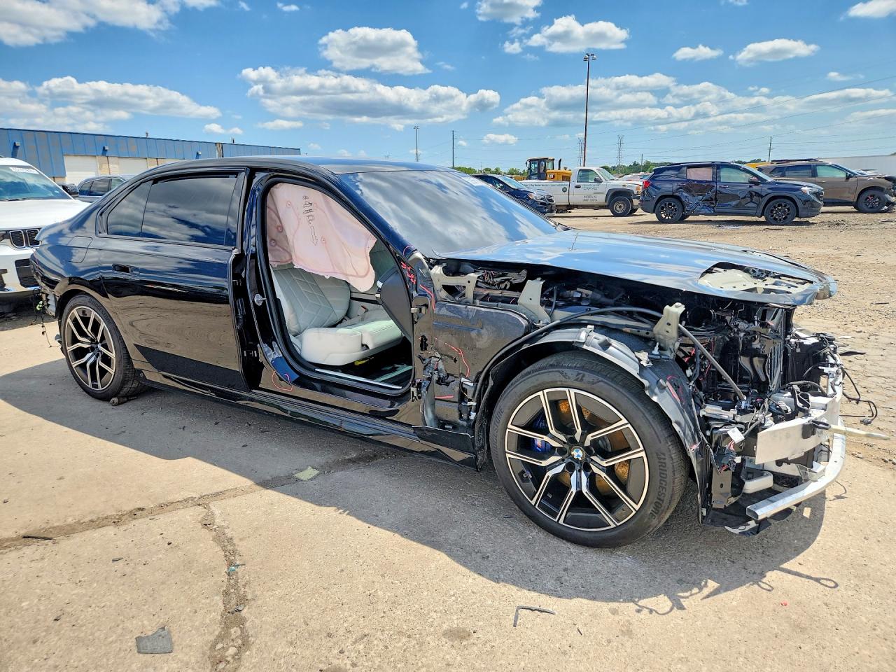 WBA33EH0XSCU52803 · 2025 BMW 740 · 4/12