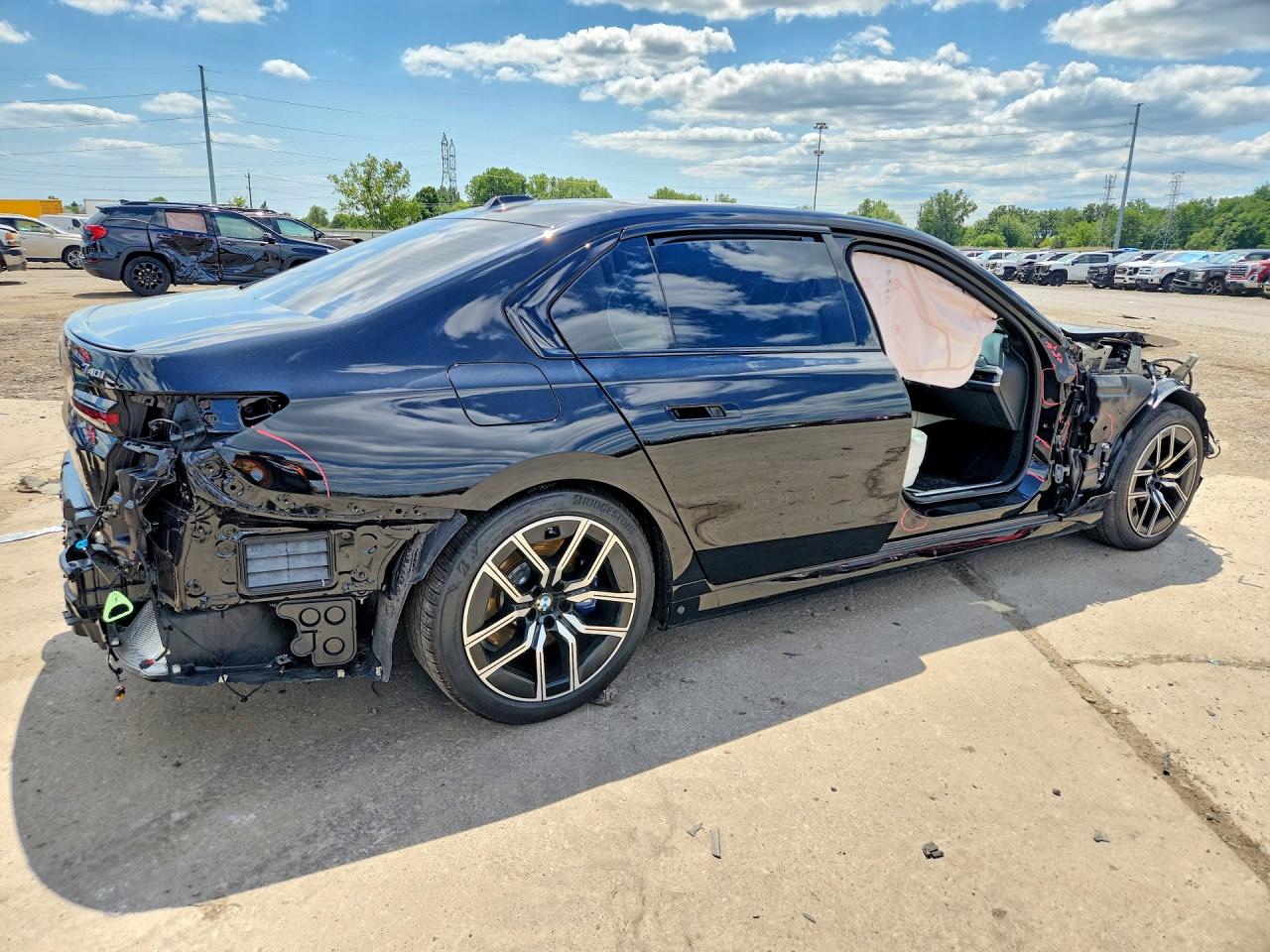 WBA33EH0XSCU52803 · 2025 BMW 740 · 3/12