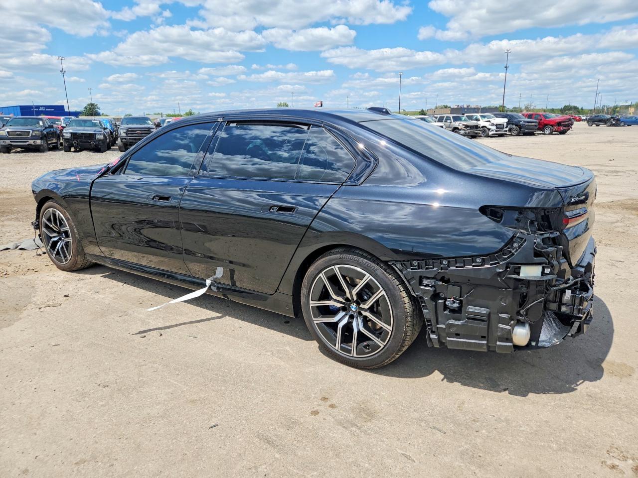 WBA33EH0XSCU52803 · 2025 BMW 740 · 2/12