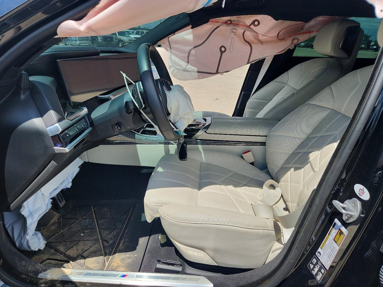 WBA33EH0XSCU52803 · 2025 BMW 740 · 7/12