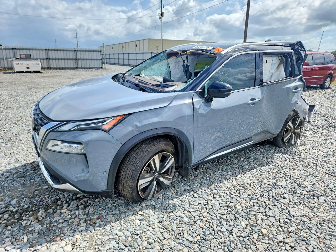 JN8AT3DC9MW105029 · 2021 NISSAN ROGUE