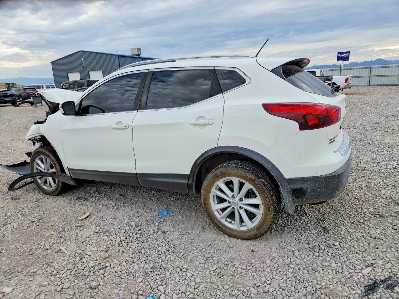 JN1BJ1CPXHW001771 · 2017 NISSAN ROGUE SPORT · 2/13