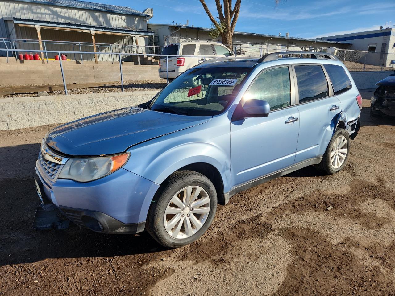 JF2SHBEC4CH405415 · 2012 SUBARU FORESTER