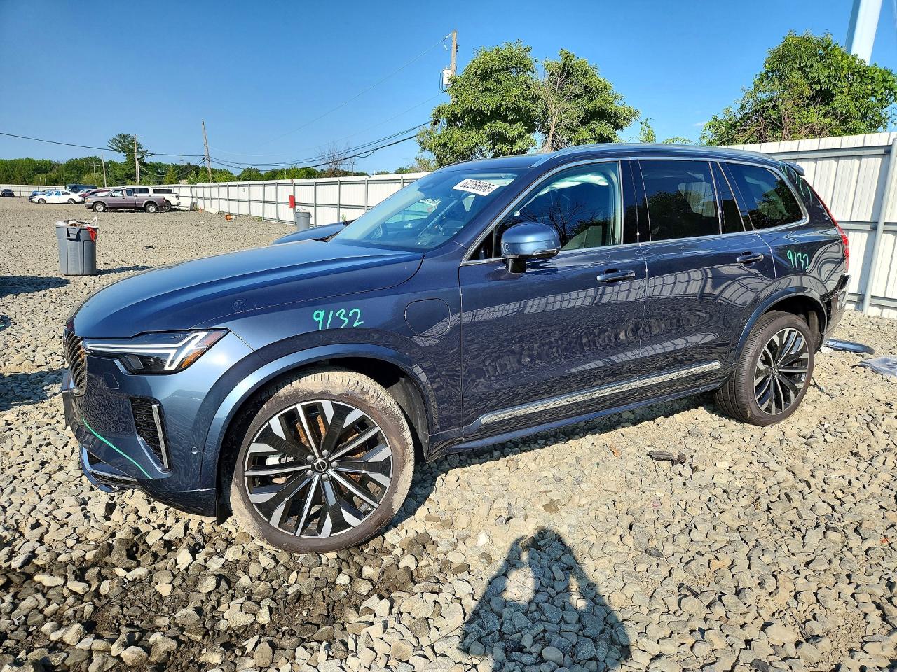 YV4H60PB8S1353587 · 2025 VOLVO XC90